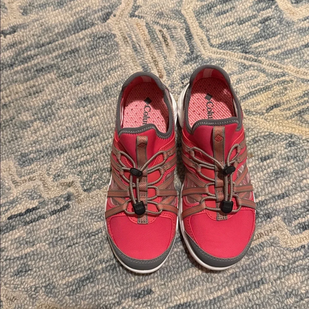 Columbia Pink Youth Okolona TechLite Water Sneakers Size 5